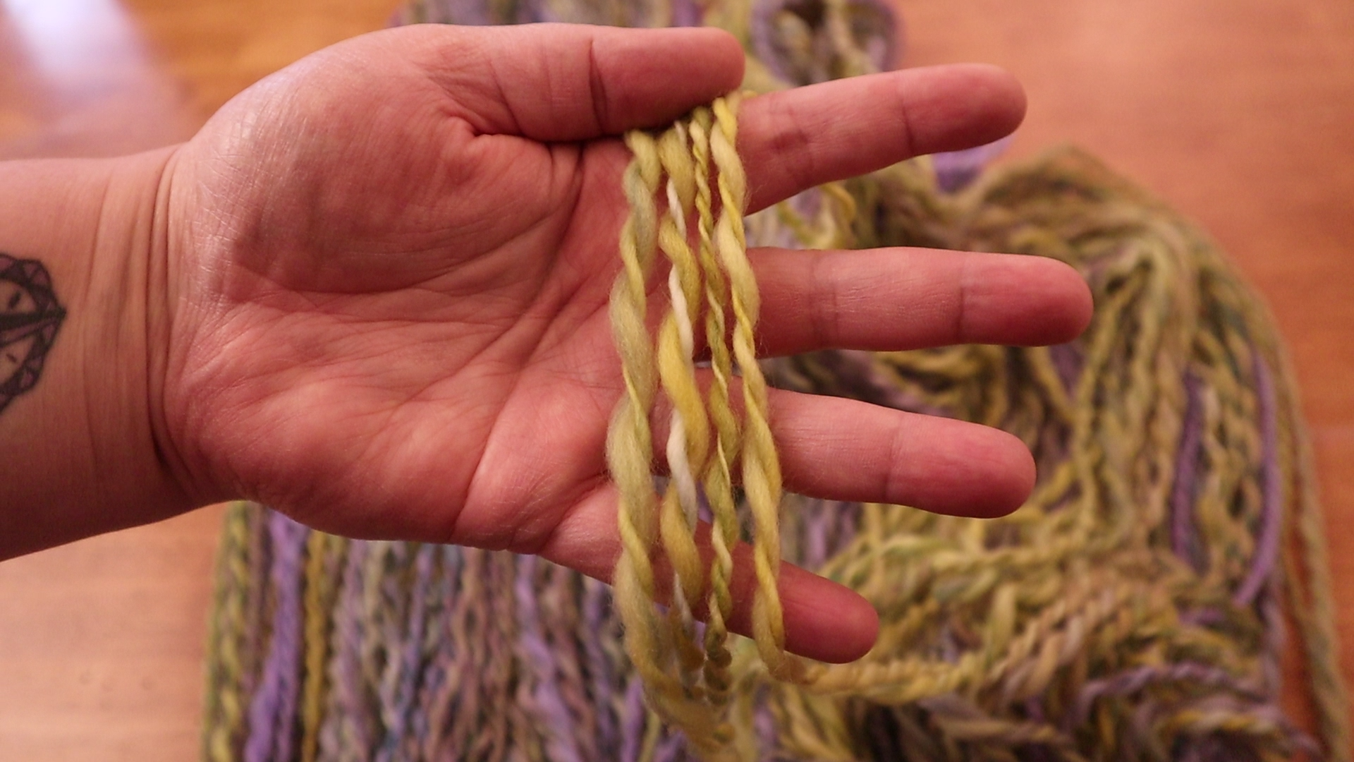 Does plying from a center pull ball change your twist? — A yarn spinning experiment!